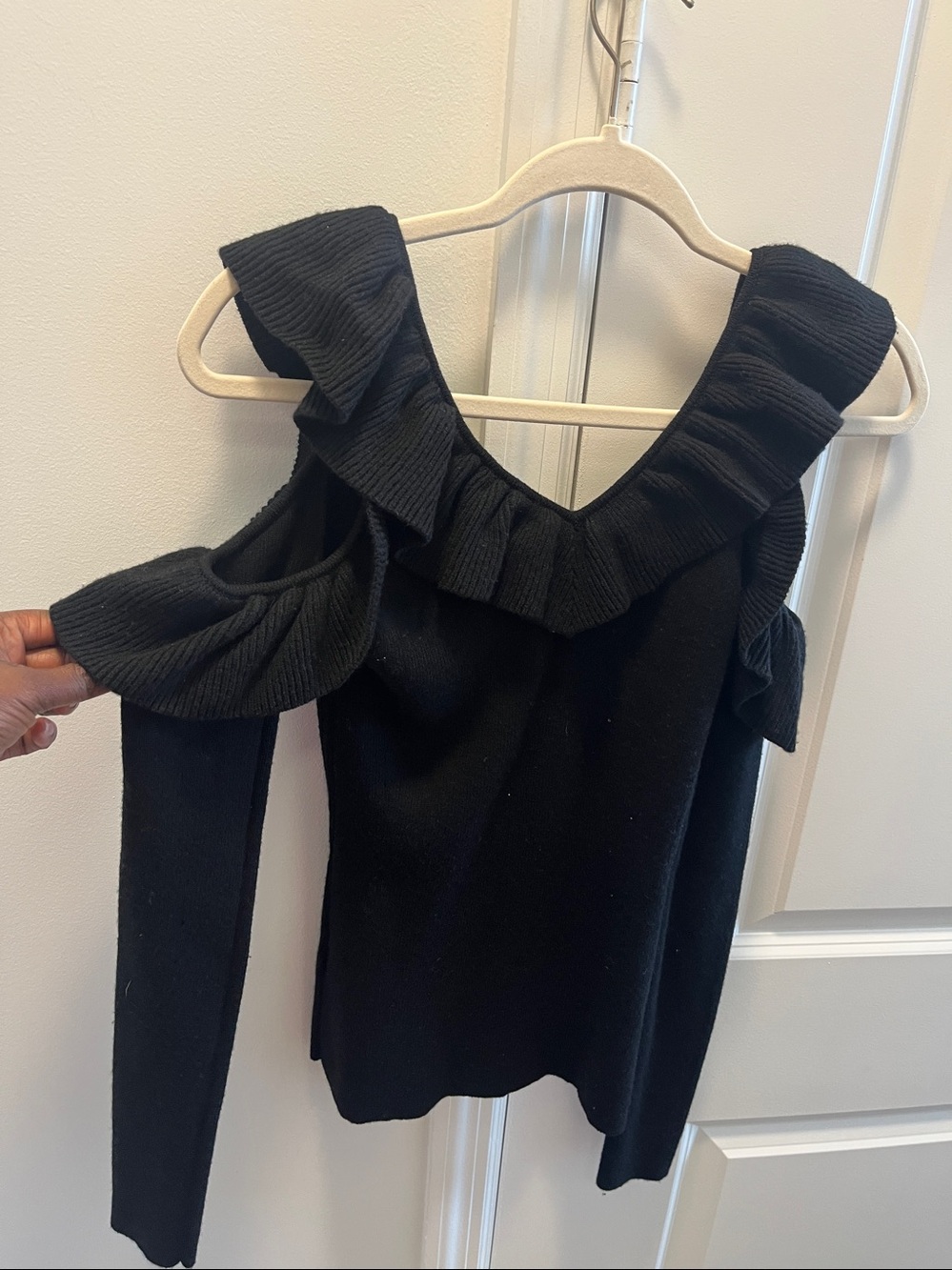 INTERMIX Black Ruffle-Trim Cold Shoulder knit Top - Picture 4 of 4